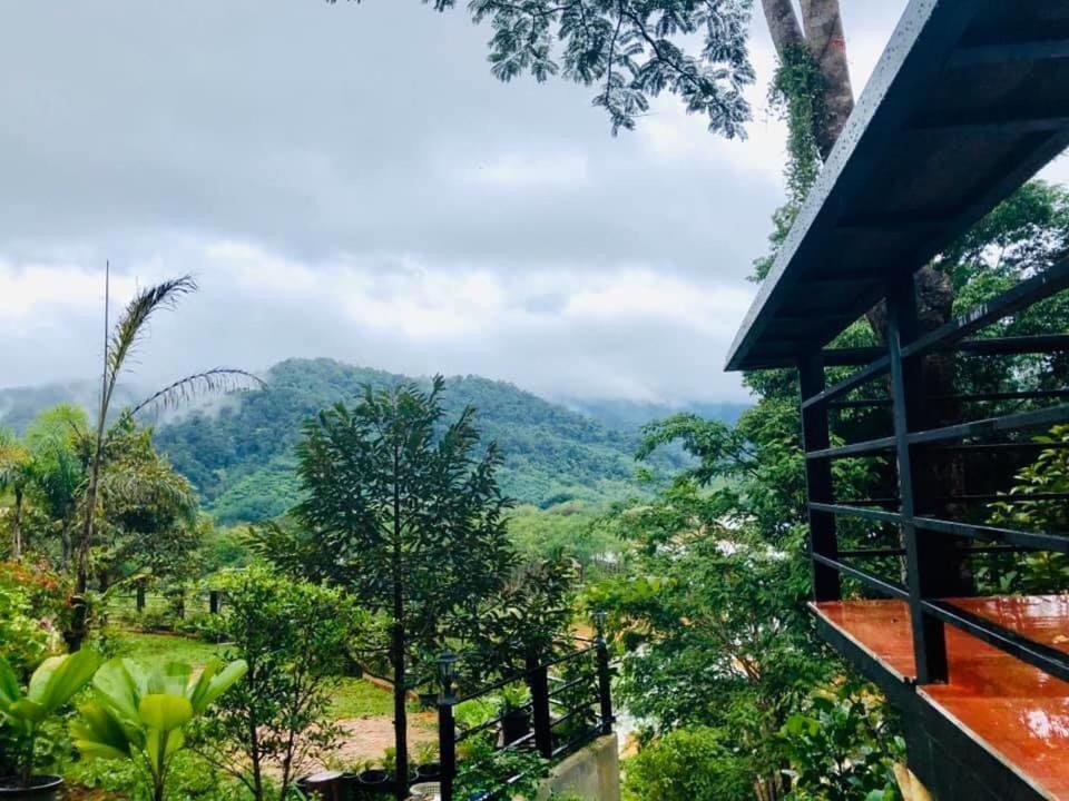 Baanhatsompaen Homestay Ranong Exterior foto